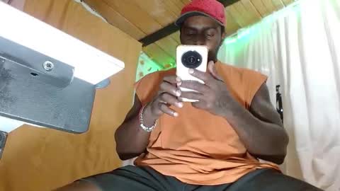 Snapshot of largo_eddy chatting on 02/17/26, 10:27 Largo eddy online show from 02/17/26, 10:27