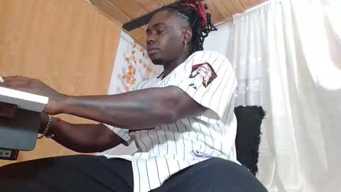 Snapshot of largo_eddy chatting on 03/13/26, 09:05 Largo eddy online show from 03/13/26, 09:05