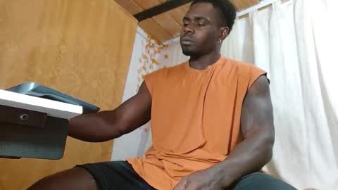 Snapshot of largo_eddy chatting on 03/25/26, 08:53 Largo eddy online show from 03/25/26, 08:53