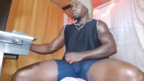 Snapshot of largo_eddy chatting on 04/14/26, 08:09 Largo eddy online show from 04/14/26, 08:09