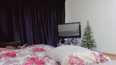 Larisa Lavriki online show from 01/07/25, 03:02