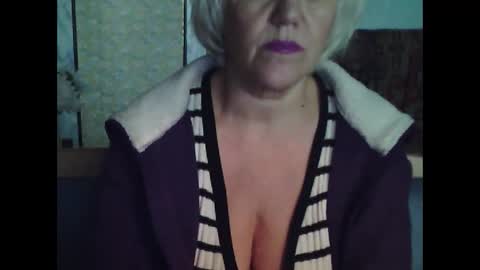 larisaq4ugo24 online show from 10/04/25, 09:07