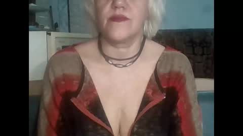 larisaq4ugo24 online show from 03/18/26, 07:44