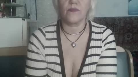 larisaq4ugo24 online show from 03/23/26, 10:30