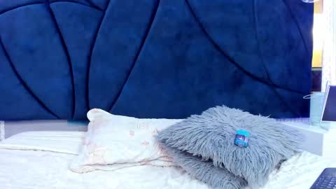 Valentina online show from 03/07/25, 12:23