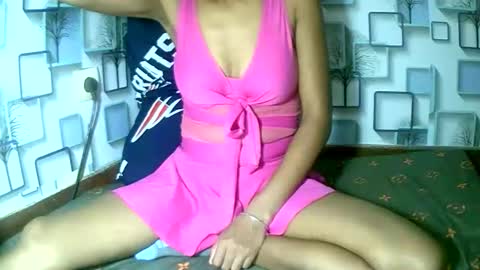 Snapshot of larra27 chatting on 10/16/25, 12:06 Malala online show from 10/16/25, 12:06