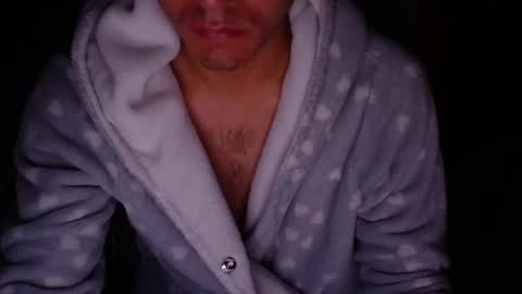 Snapshot of larry_art_a chatting on 04/27/26, 12:47 Larry online show from 04/27/26, 12:47