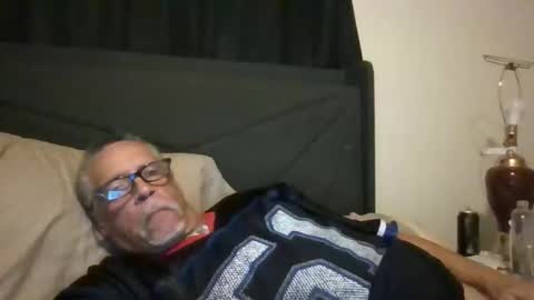 larrymb777 online show from 11/27/25, 02:57