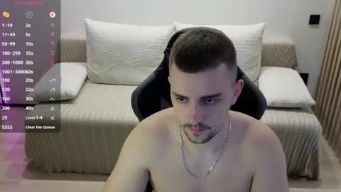 Snapshot of larstar01 chatting on 11/19/25, 08:31 Lars online show from 11/19/25, 08:31