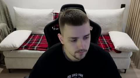 Lars online show from 02/08/26, 04:32