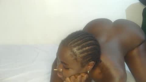 larvy12 online show from 04/04/26, 07:50