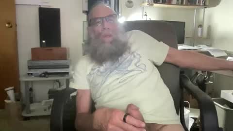 chris online show from 03/31/26, 07:14