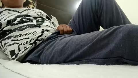 lasha_2008 online show from 10/15/25, 03:23