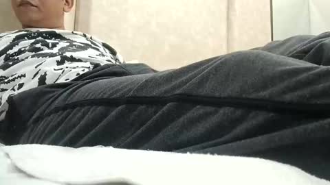 lasha_2008 online show from 10/24/25, 05:31