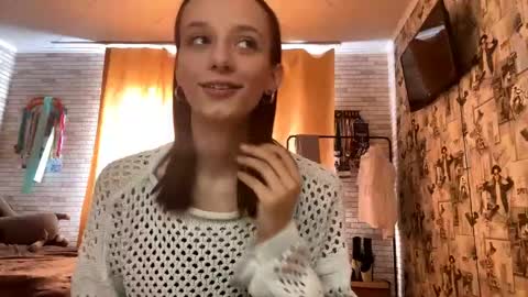 Kate online show from 04/20/26, 09:12