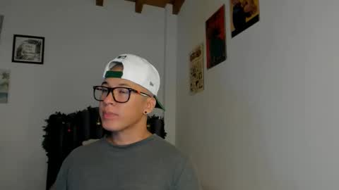 Snapshot of lass_nazar chatting on 11/22/25, 02:21 lass_nazar online show from 11/22/25, 02:21