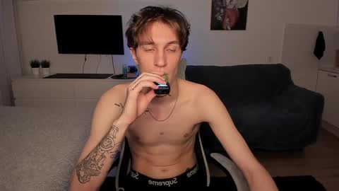 Snapshot of lastnight4you chatting on 01/04/25, 05:48 acie online show from 01/04/25, 05:48