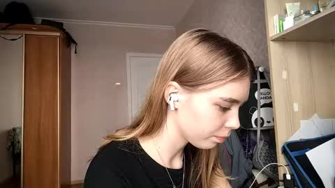 Linet online show from 05/29/26, 08:12