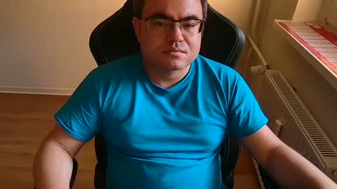 latexboy893 online show from 06/20/26, 06:44