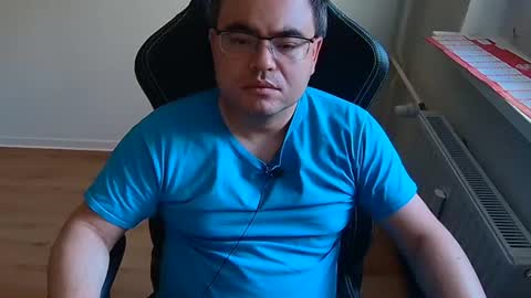 latexboy893 online show from 06/21/26, 05:04