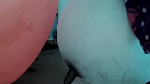 Snapshot of latexchris77 chatting on 01/27/25, 09:55 latexchris77 online show from 01/27/25, 09:55