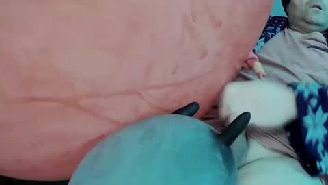 Snapshot of latexchris77 chatting on 02/24/25, 09:00 latexchris77 online show from 02/24/25, 09:00