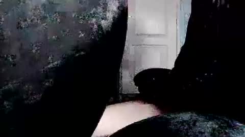 Snapshot of latexchris77 chatting on 02/15/26, 11:52 latexchris77 online show from 02/15/26, 11:52