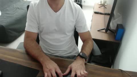 latexdave84 online show from 01/19/26, 10:41