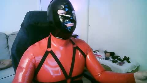 latexminheadroom online show from 05/23/26, 01:44