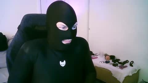 latexminheadroom online show from 06/20/26, 02:47