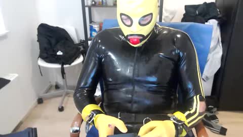 Snapshot of latexslaafboy2 chatting on 02/27/25, 08:06 latexslaafboy online show from 02/27/25, 08:06