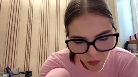 Snapshot of latiapetosa chatting on 06/28/26, 02:34 Mia online show from 06/28/26, 02:34