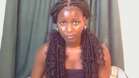 latiffaah_xx online show from 03/23/26, 11:36