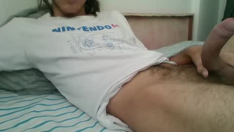 Snapshot of latin_boi6 chatting on 10/09/25, 01:53 Angel online show from 10/09/25, 01:53