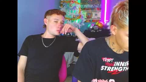 latin_boysxxx_ online show from 11/01/25, 09:39