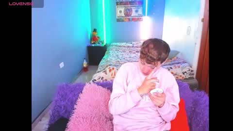 latin_boysxxx_ online show from 02/24/26, 07:01