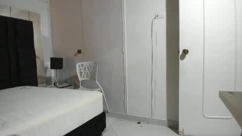 Snapshot of latin_couple20y chatting on 03/05/25, 10:55 Johana y Santiago online show from 03/05/25, 10:55