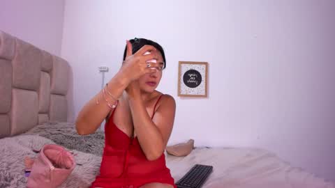 Johana y Santiago online show from 03/17/26, 09:18