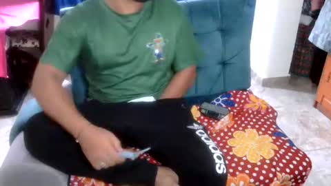 Snapshot of latin_curiousxxx chatting on 07/28/26, 04:39 latin_curiousxxx online show from 07/28/26, 04:39