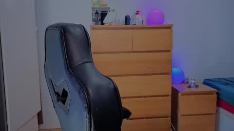  Free OF online show from 10/10/25, 10:25