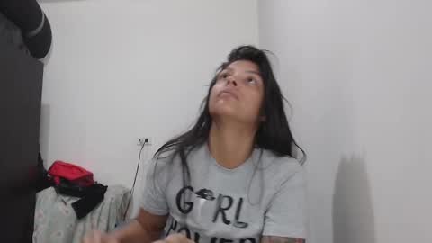 M E G A N  online show from 01/05/25, 07:17