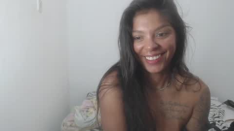 Snapshot of latin_meg chatting on 05/24/26, 04:12 M E G A N online show from 05/24/26, 04:12
