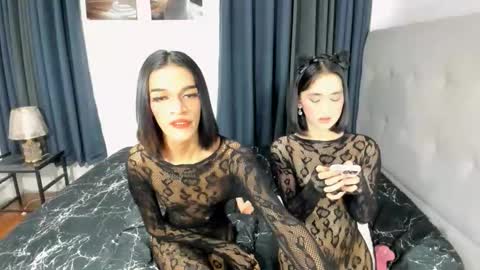 Snapshot of latina_goddes4uxxx chatting on 11/07/25, 10:04 ask me online show from 11/07/25, 10:04