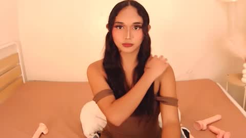 latina_kia online show from 02/13/26, 01:51