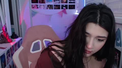 miiiiiiaaaa online show from 12/14/24, 09:29