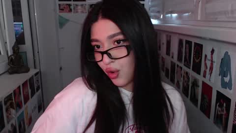 miiiiiiaaaa online show from 01/12/25, 08:25