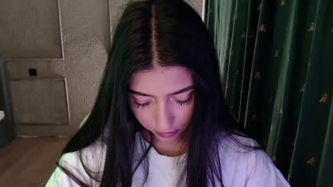 Snapshot of latina_mia chatting on 07/29/26, 11:58 miiiiiiaaaa online show from 07/29/26, 11:58