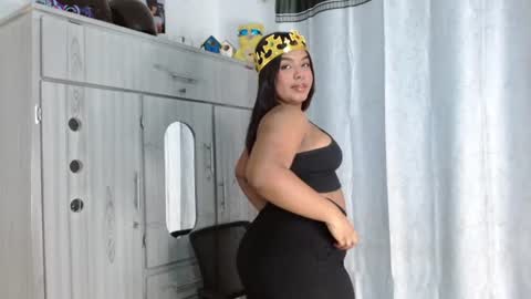 Snapshot of latina_queen0 chatting on 07/16/26, 03:01 latina_queen0 online show from 07/16/26, 03:01