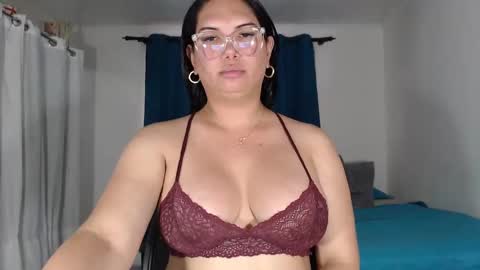 Snapshot of latinaflower_ts chatting on 02/03/25, 07:31 FLOR SALVAJE online show from 02/03/25, 07:31