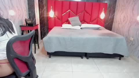 EMMA   online show from 04/09/26, 03:06